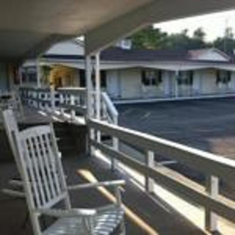 Longhouse Lodge Motel Watkins Glen Exteriör bild
