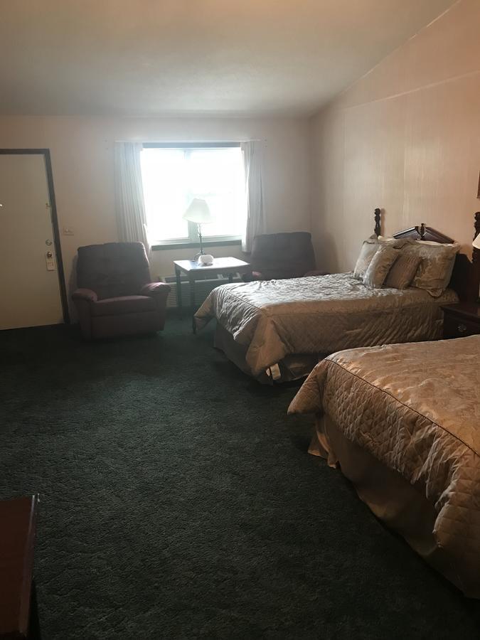 Longhouse Lodge Motel Watkins Glen Exteriör bild
